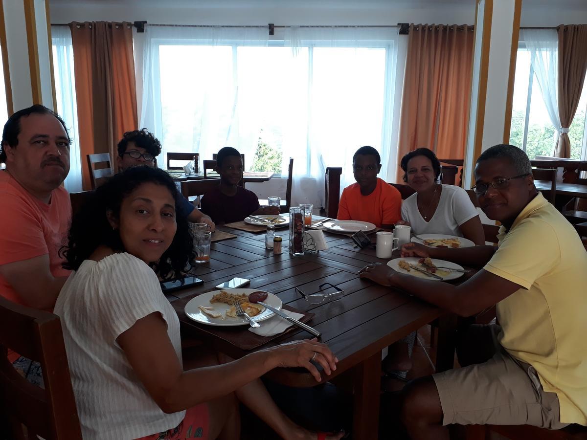 Figaro Hotel Samana المظهر الخارجي الصورة